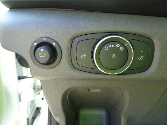 Used 2020 Ford Transit 250 Medium Roof image 19
