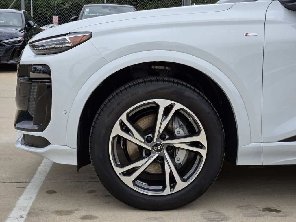 New 2027 Audi Q6 e-tron Premium Plus AWD/4WD image 13