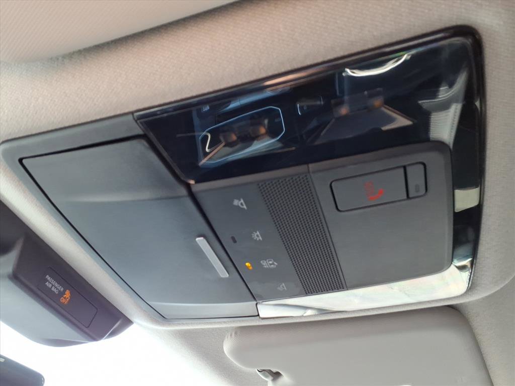 Used 2025 Mitsubishi Outlander ES image 28