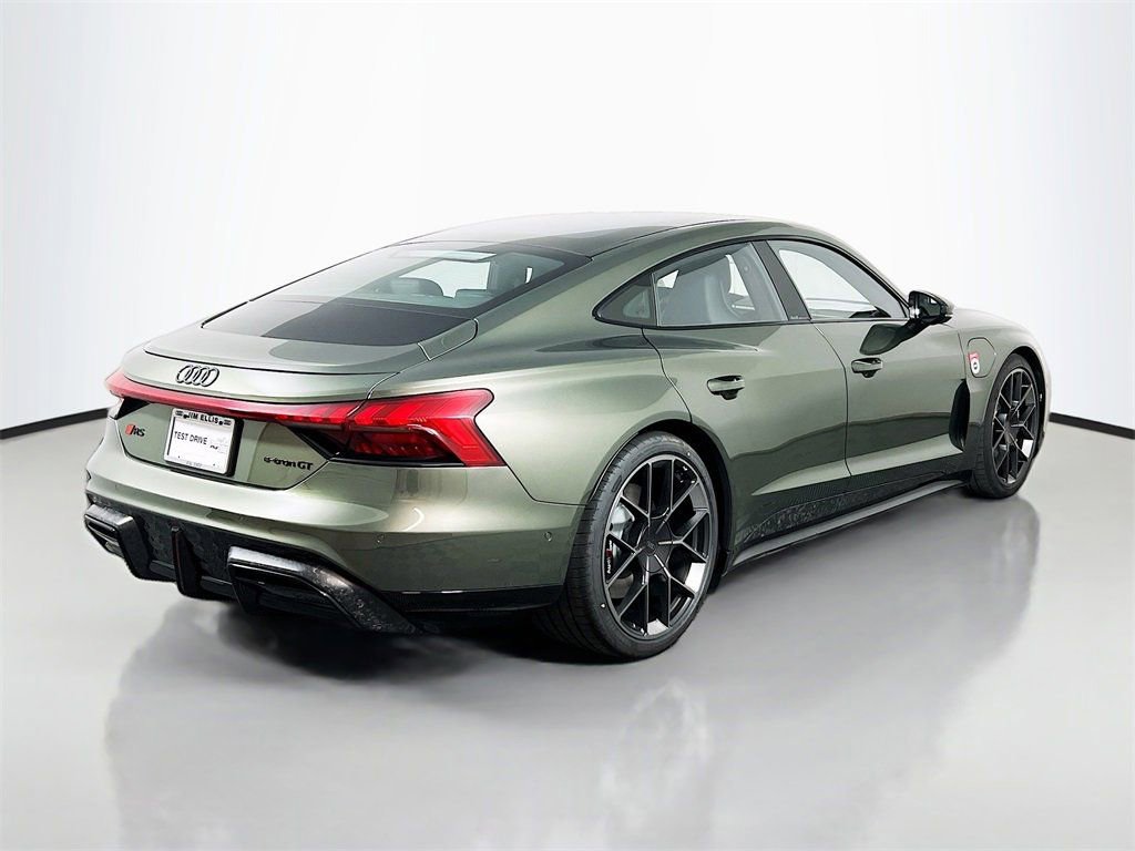 New 2026 Audi RS e-tron GT performance image 7