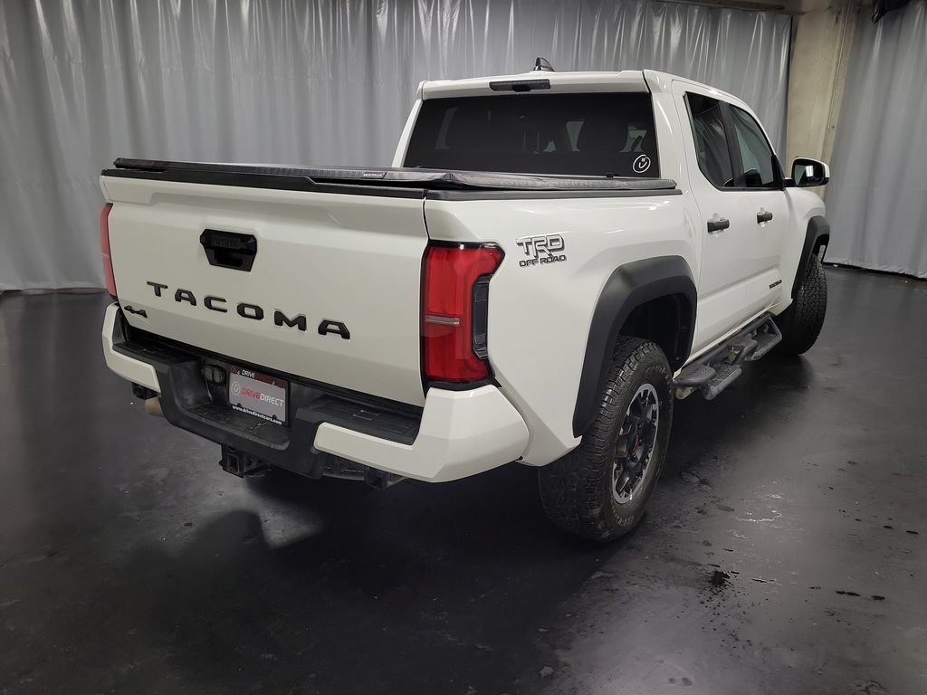 Used 2025 Toyota Tacoma TRD Off-Road AWD/4WD image 8