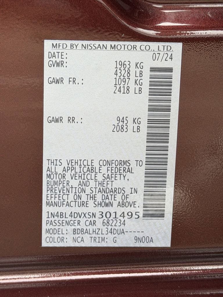 Used 2025 Nissan Altima 2.5 SV FWD image 31