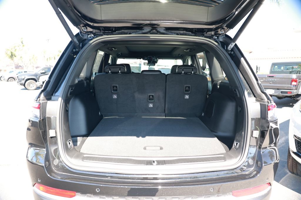 New 2026 Jeep Grand Cherokee Limited image 33