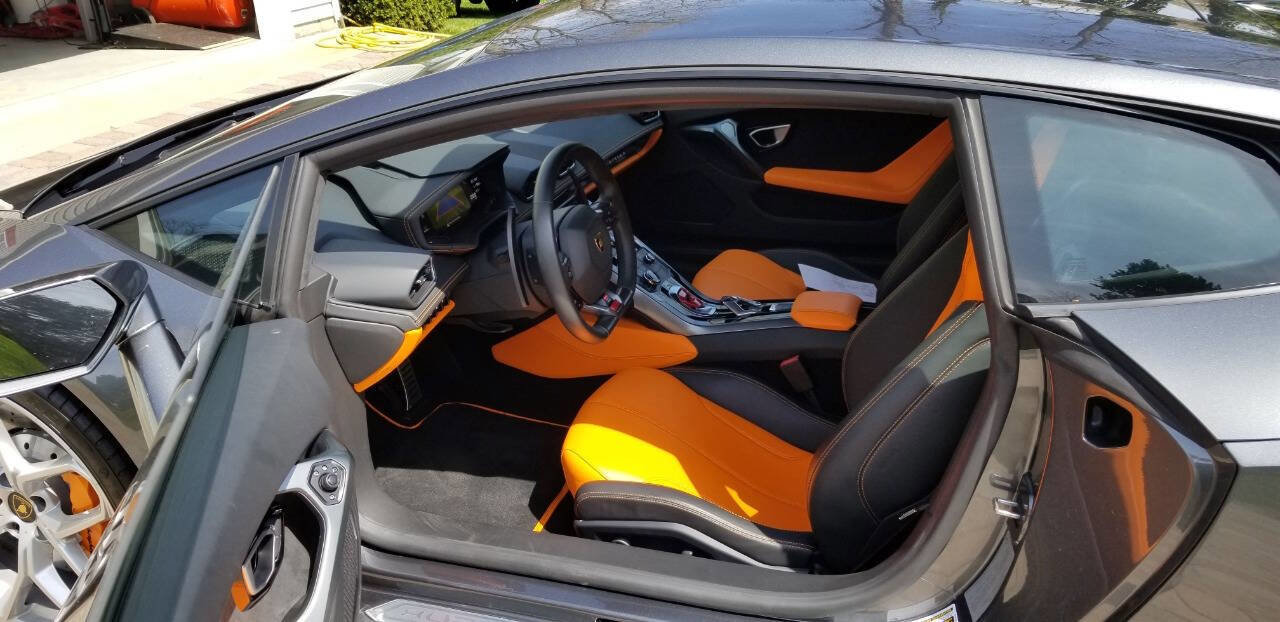 Used 2018 Lamborghini Huracan LP 580-2 RWD image 5