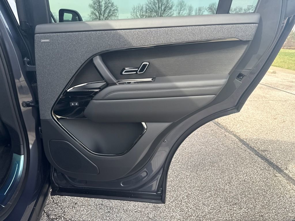 New 2026 Land Rover Range Rover Sport SE image 17