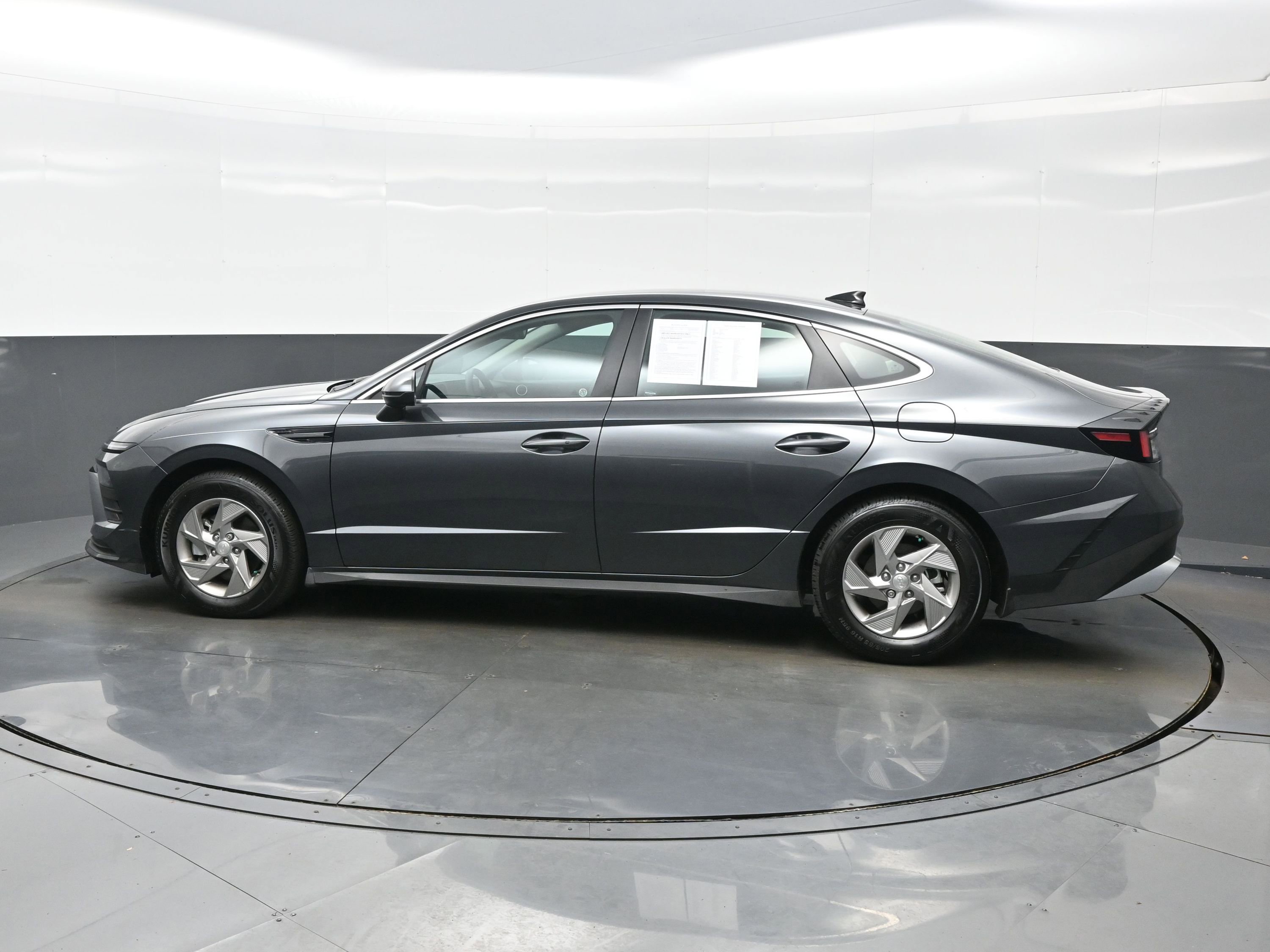 Certified 2026 Hyundai Sonata SE image 3