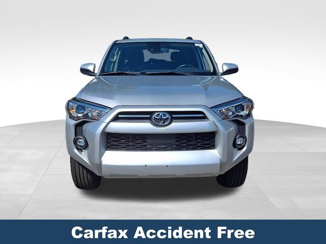 Used 2022 Toyota 4Runner SR5 AWD/4WD image 3