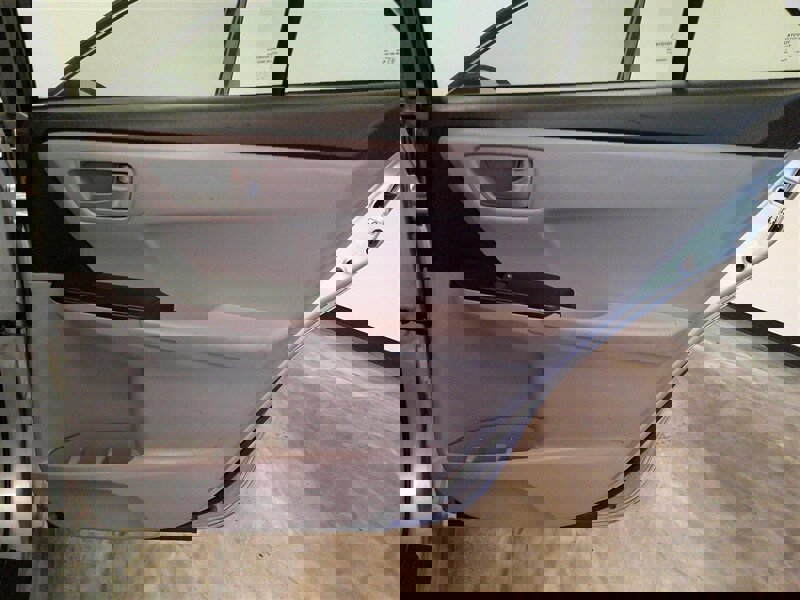 Used 2017 Toyota Camry LE image 34