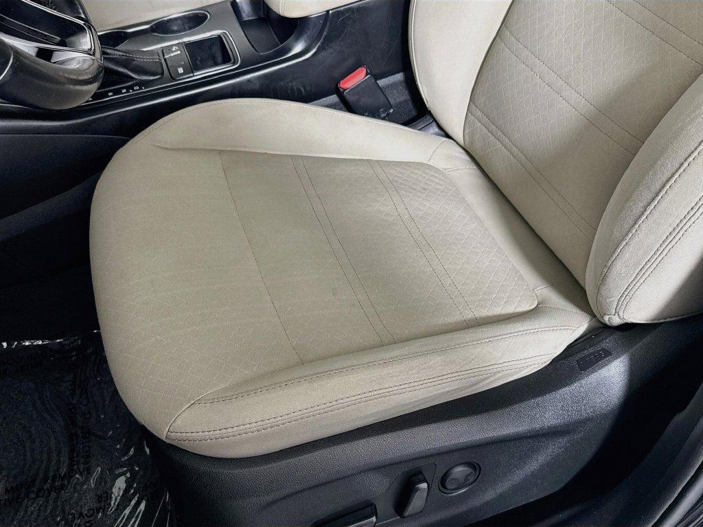 Used 2017 Kia Sorento FWD w/ LX Convenience Package image 18