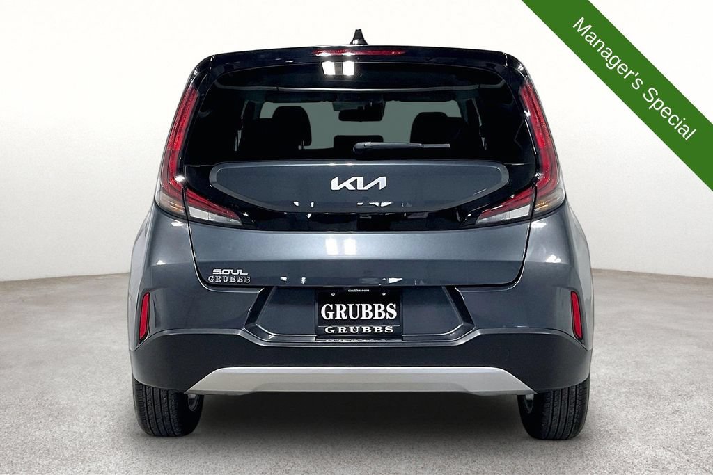 Used 2025 Kia Soul LX w/ LX Technology Package FWD image 5