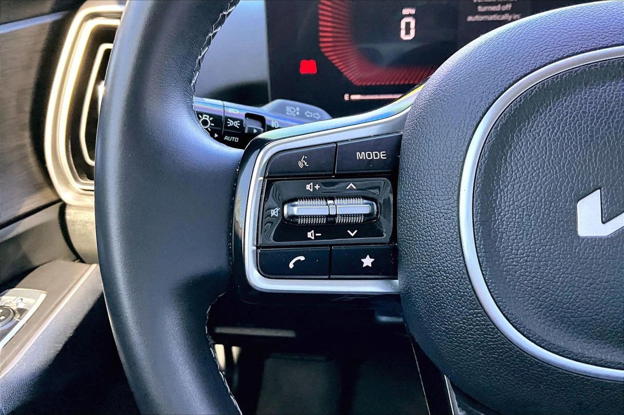 Used 2025 Kia Sorento X-Line EX image 31