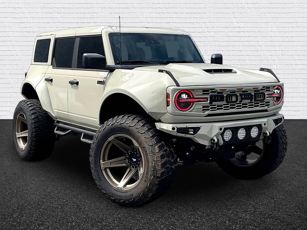 Used 2025 Ford Bronco Big Bend AWD/4WD image 3