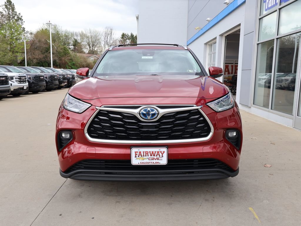 Used 2020 Toyota Highlander Limited w/ Protection Package #3 image 5