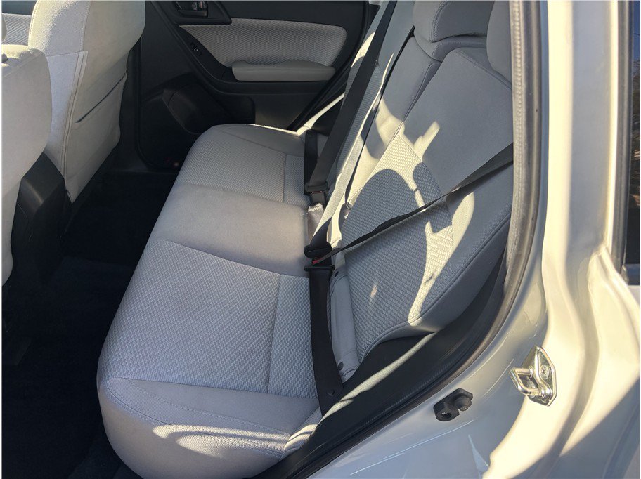 Used 2018 Subaru Forester 2.5i Premium AWD/4WD image 9