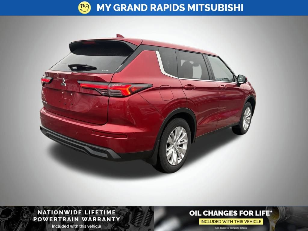 New 2026 Mitsubishi Outlander ES AWD/4WD image 3