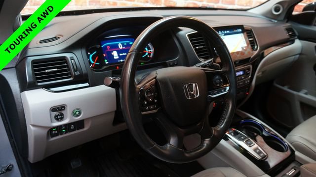 Used 2019 Honda Pilot Touring image 9