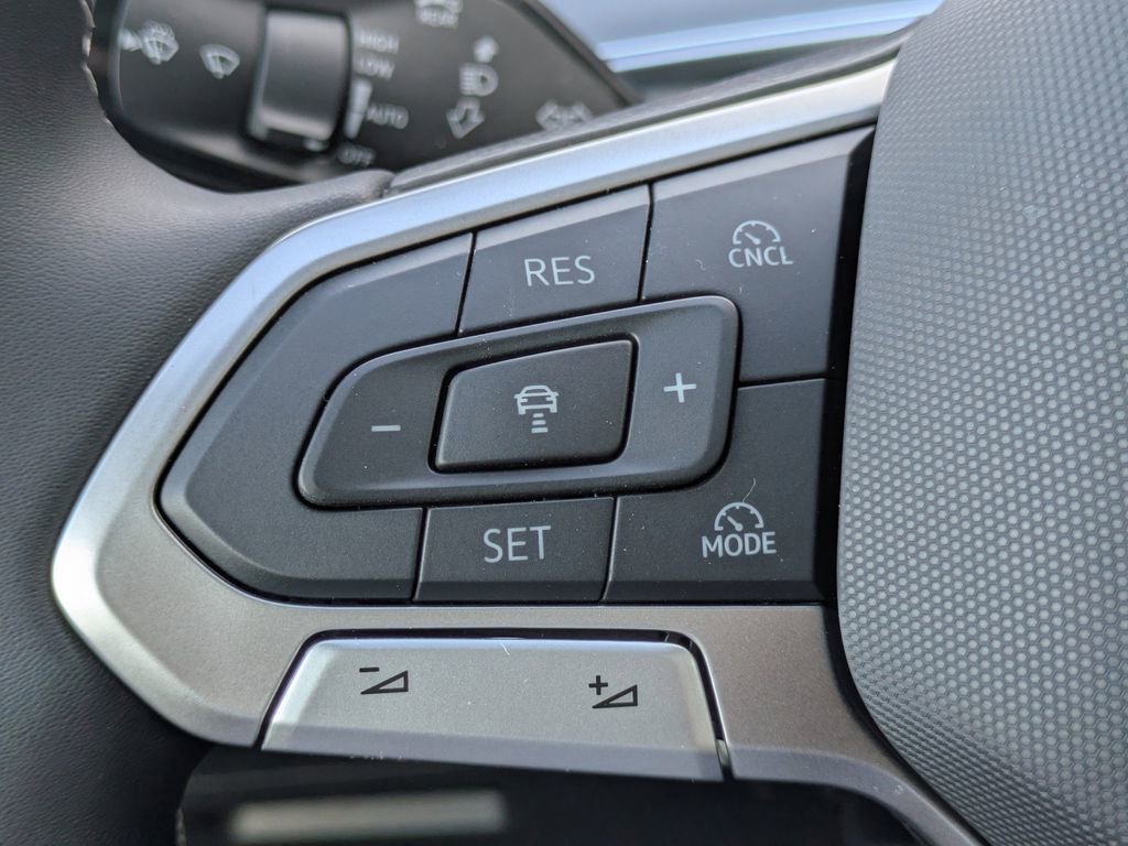 New 2026 Volkswagen Tiguan SE AWD/4WD image 24