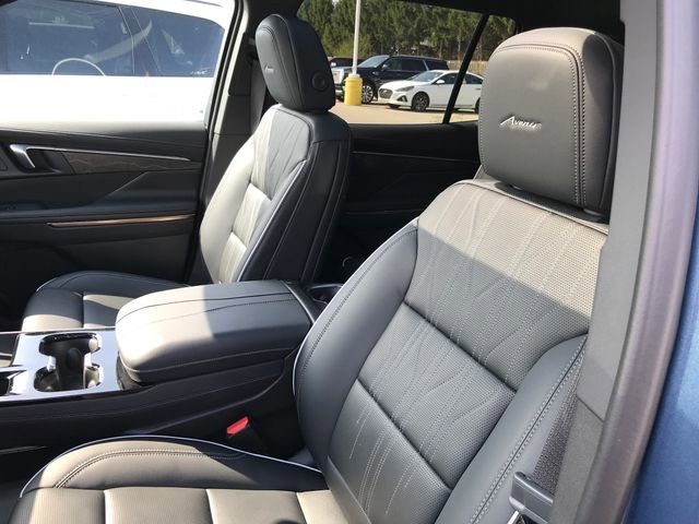 Used 2025 Buick Enclave Avenir w/ LPO, Floor Liner Package FWD image 8