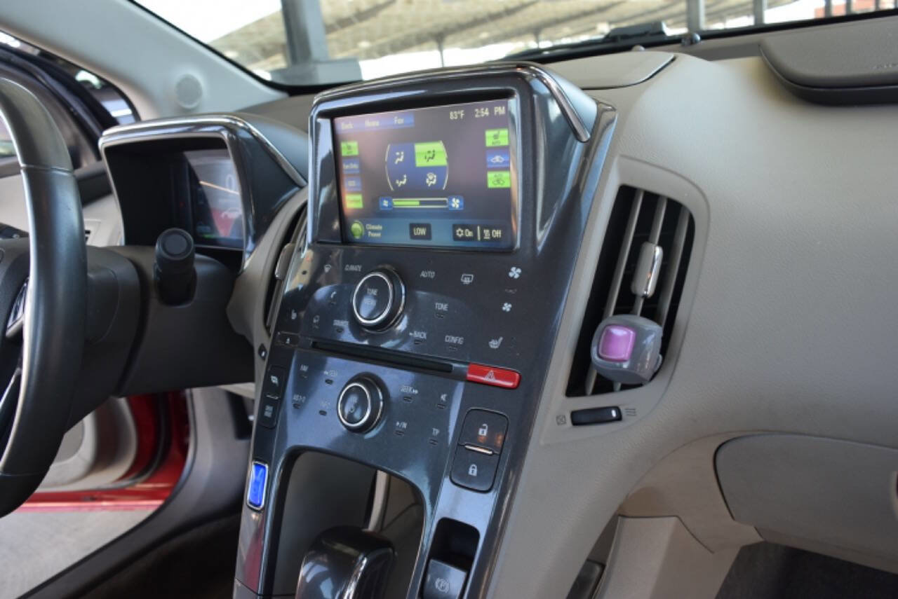 Used 2013 Chevrolet Volt Premium w/ Premium Trim Package image 19