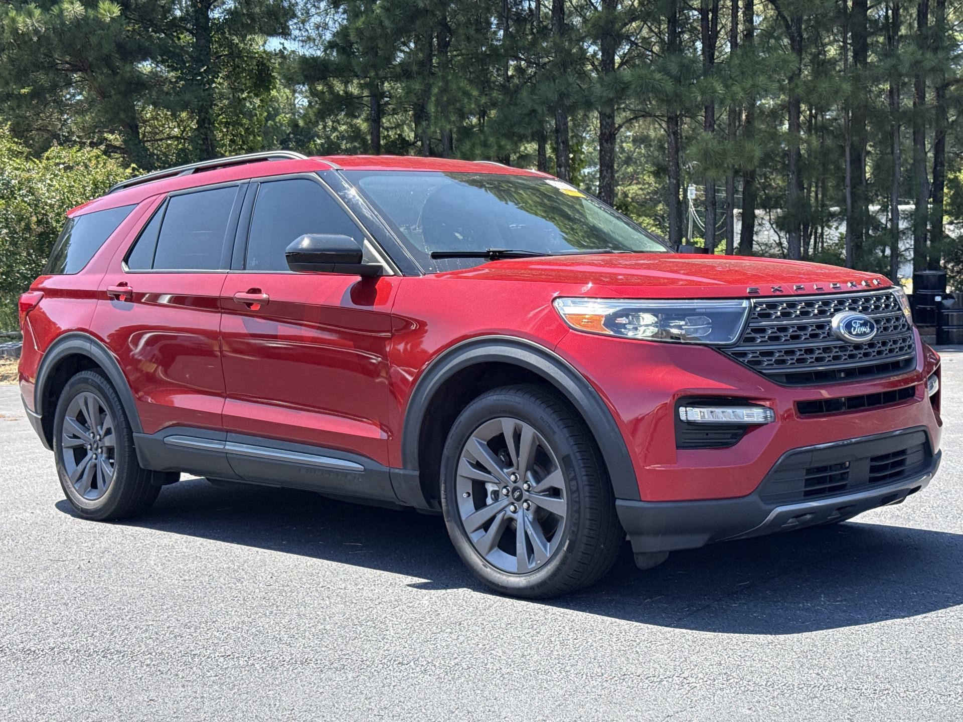 Certified 2024 Ford Explorer XLT w/ Equipment Group 202A RWD image 21