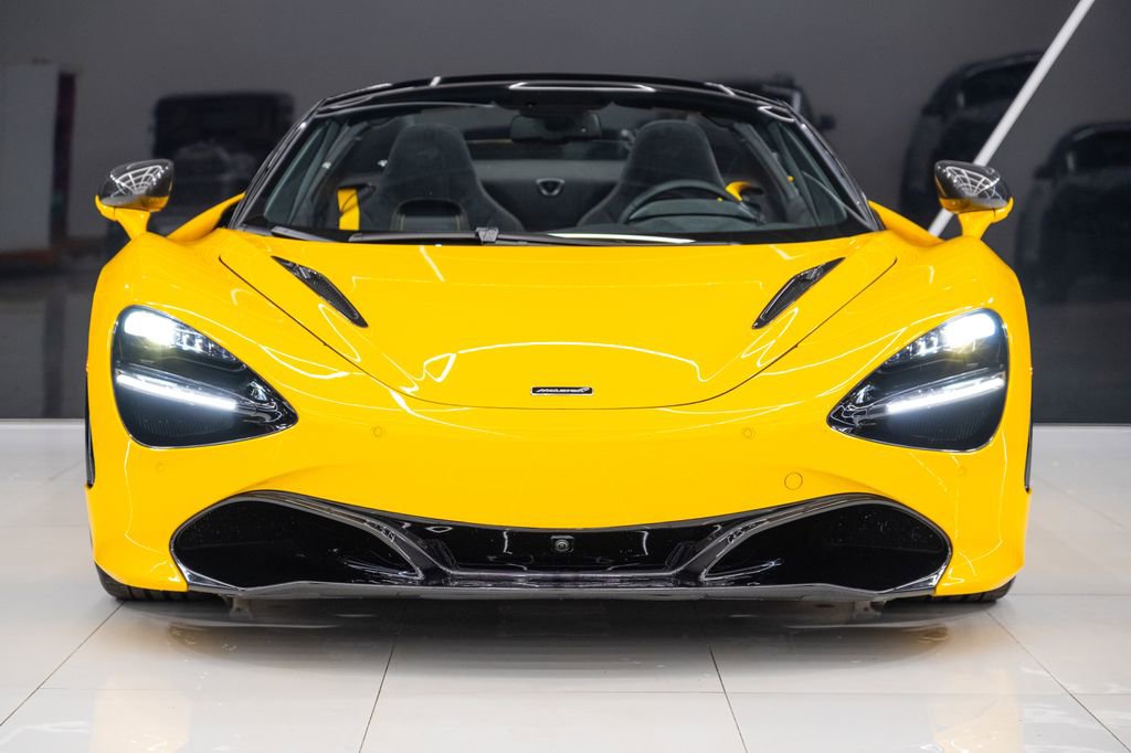 Used 2023 McLaren 720S Luxury image 2