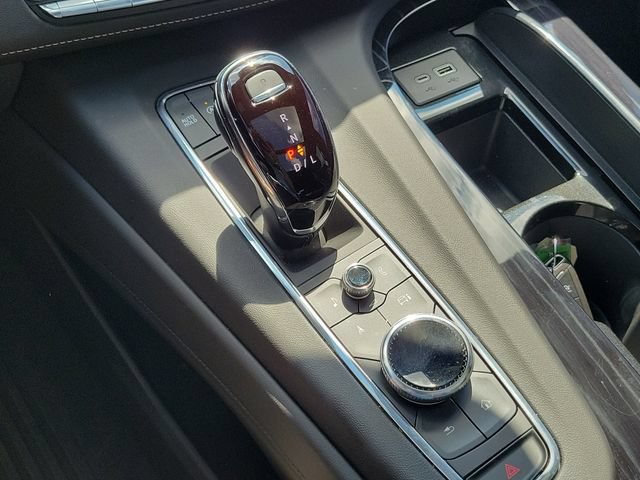 Certified 2023 Cadillac Escalade ESV Sport w/ LPO, ONYX Package AWD/4WD image 21