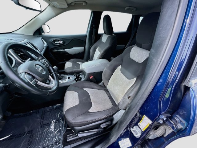 Used 2014 Jeep Cherokee Latitude w/ Trailer Tow Group FWD image 16