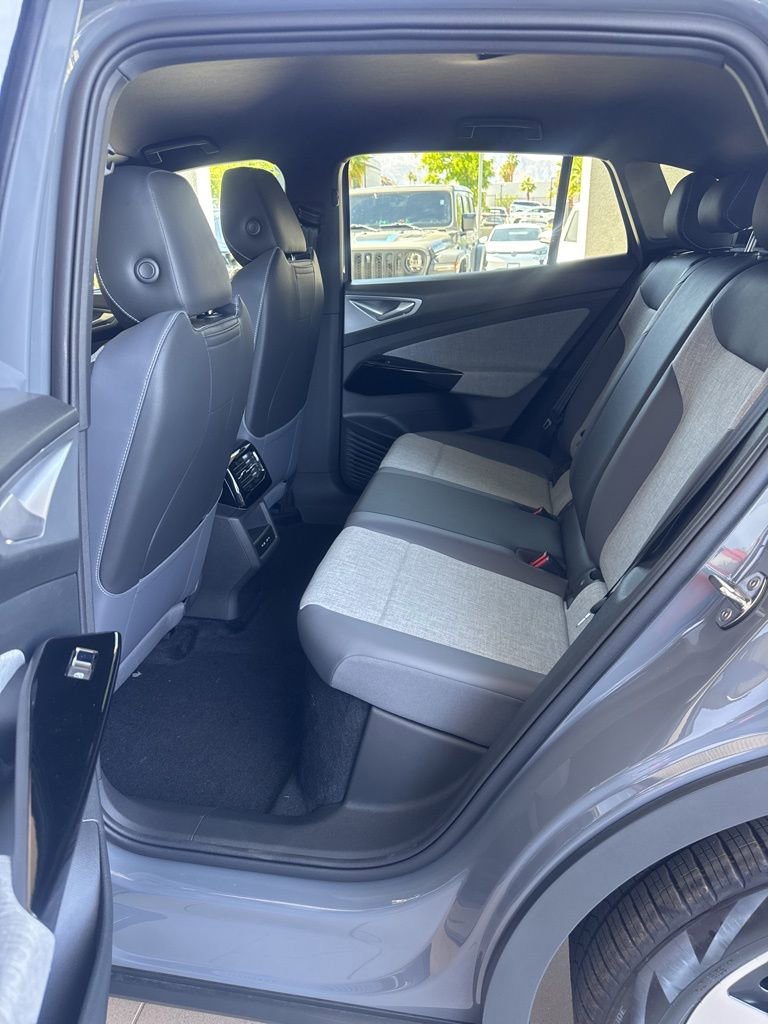 New 2026 Volkswagen ID.4 Pro RWD image 8