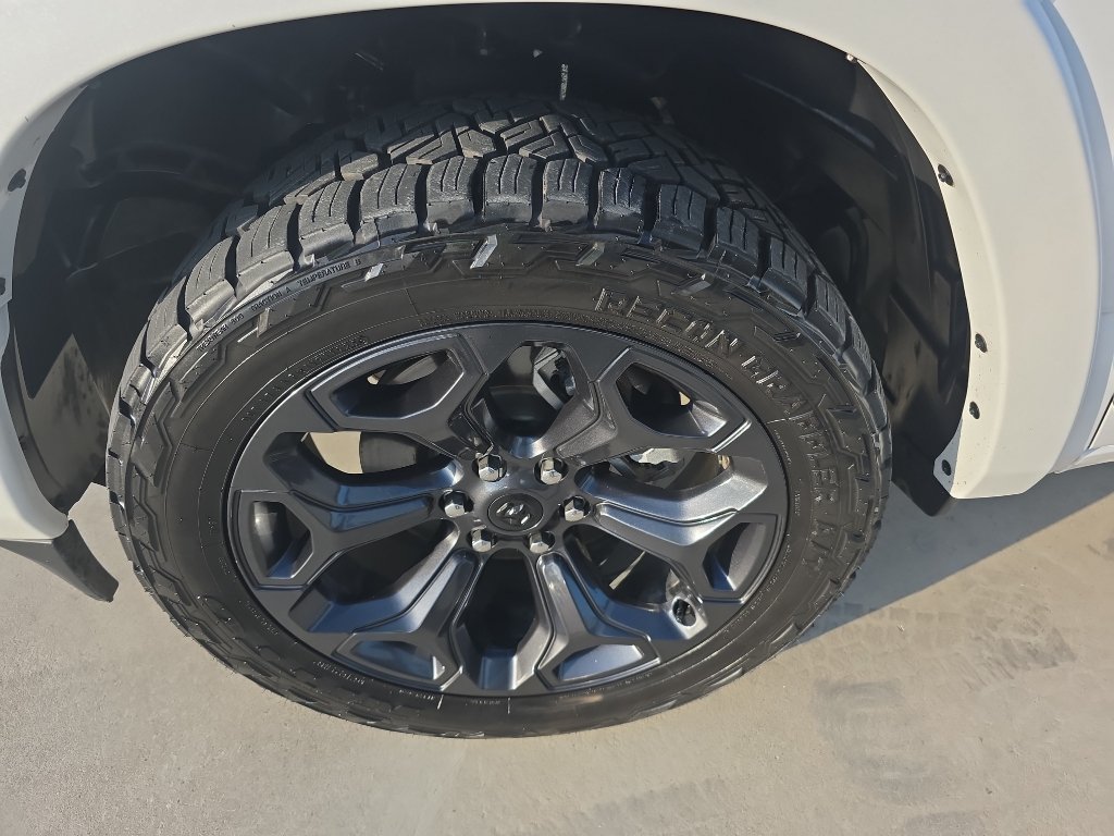 Used 2024 RAM 1500 Limited w/ Night Edition AWD/4WD image 5