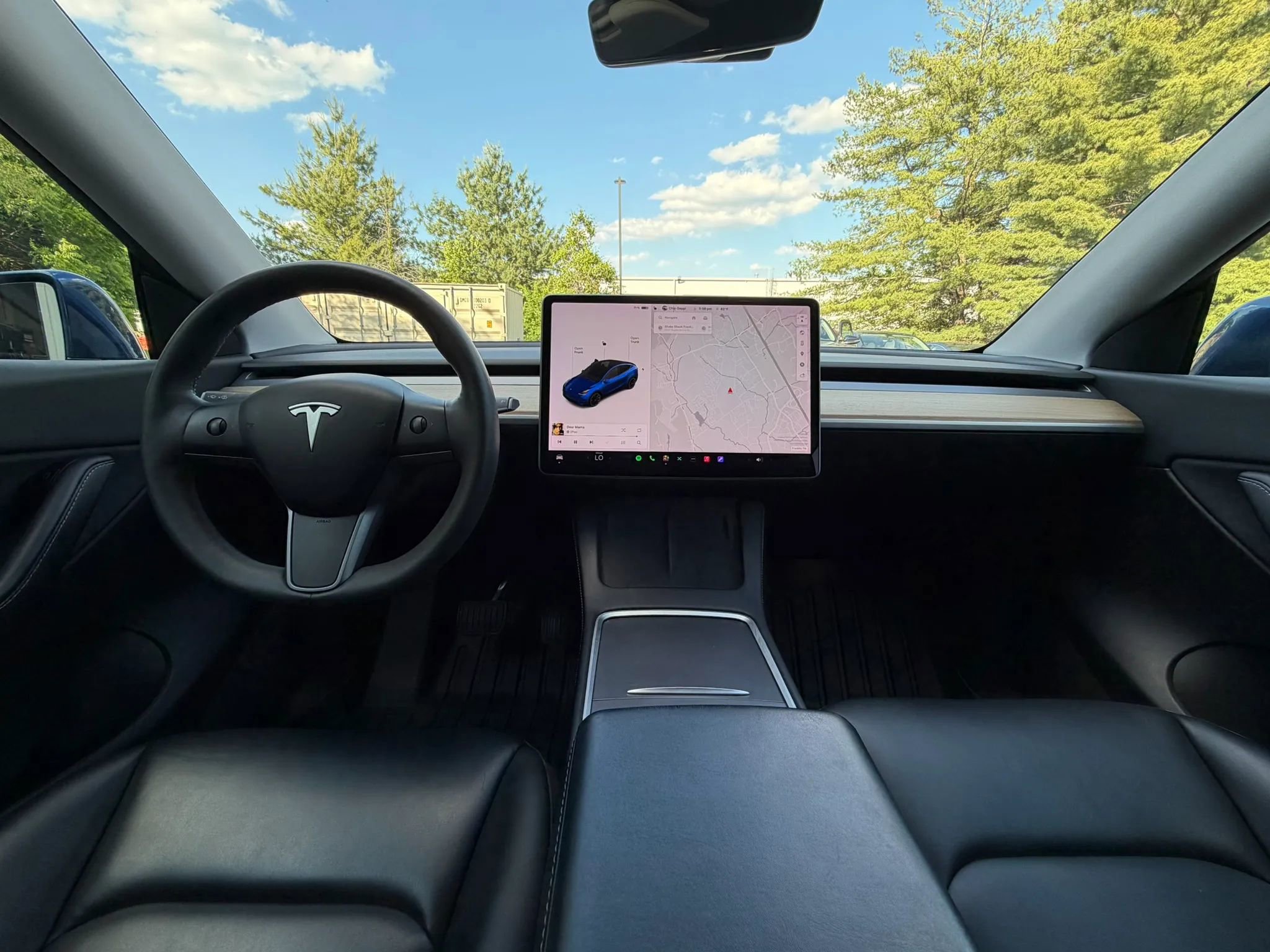 Used 2021 Tesla Model Y Long Range AWD/4WD image 2