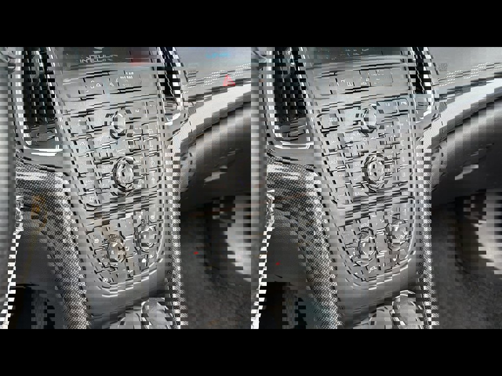 Used 2019 Buick Cascada Premium image 19