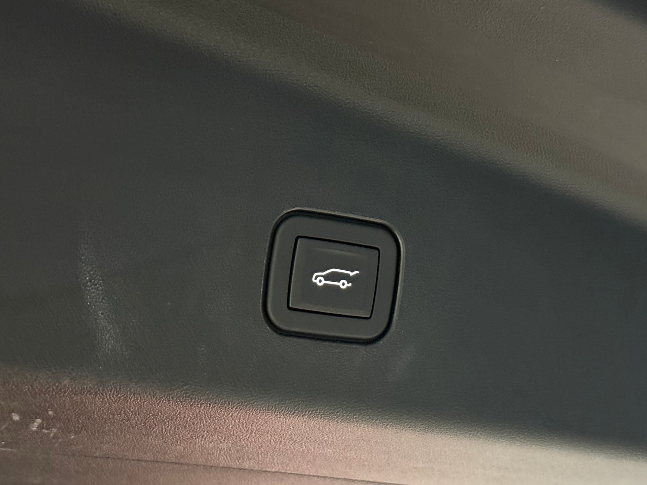 New 2026 Cadillac Vistiq Sport w/ LPO, Floor Liner Package image 50