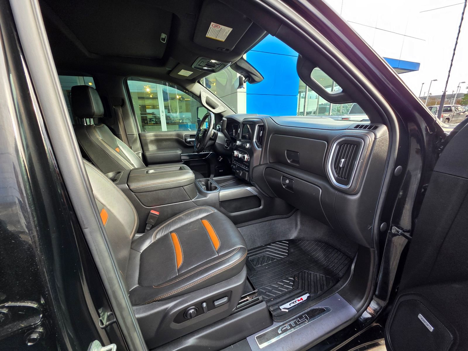 Used 2022 GMC Sierra 2500 AT4 w/ AT4 Premium Plus Package image 15
