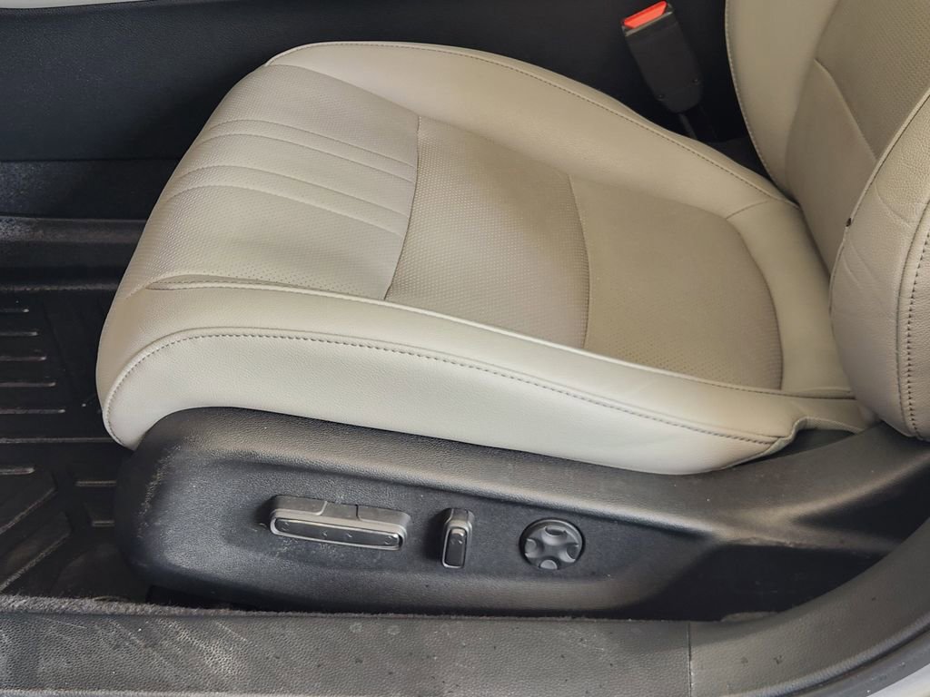 Used 2019 Honda Accord Touring image 22