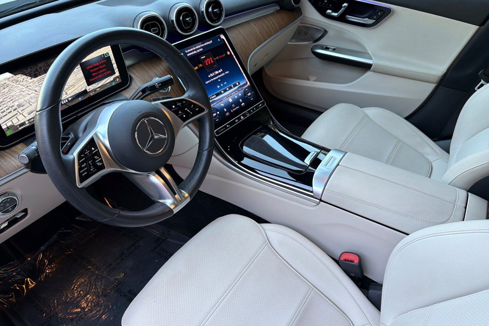 Used 2024 Mercedes-Benz C 300 Sedan image 4