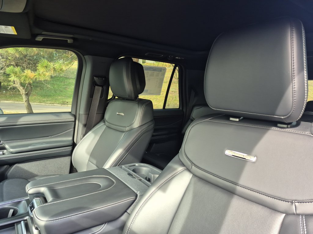 New 2027 Ford Expedition Max Platinum w/ Stealth Performance Package AWD/4WD image 11