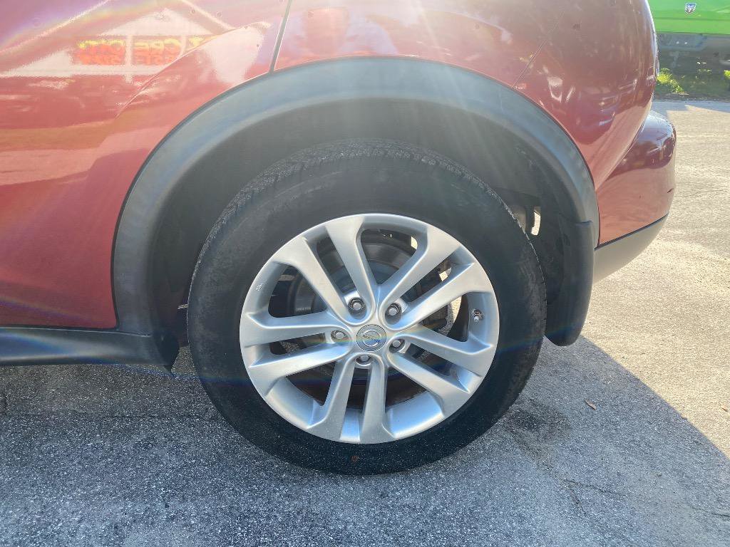 Used 2014 Nissan Juke SV AWD/4WD image 11