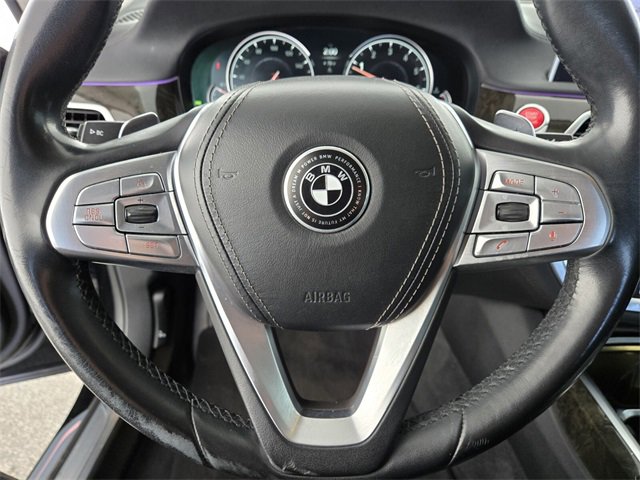 Used 2016 BMW 740i image 21