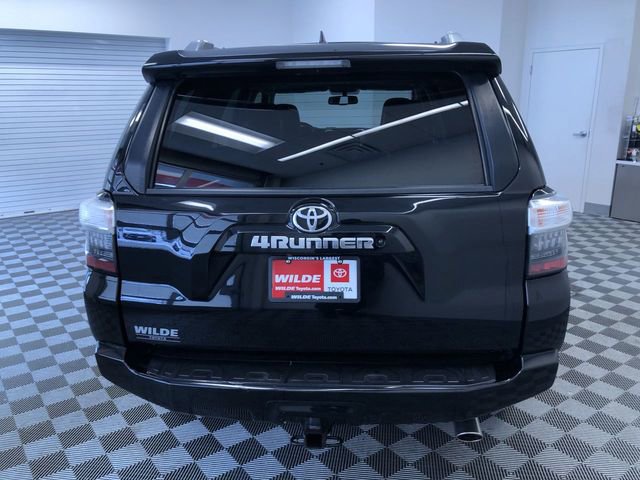 Used 2017 Toyota 4Runner SR5 Premium image 13