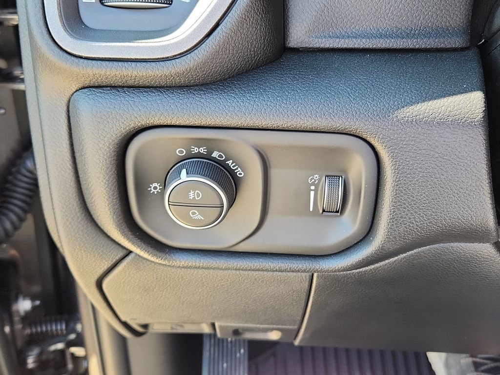 New 2026 RAM 2500 Tradesman image 30