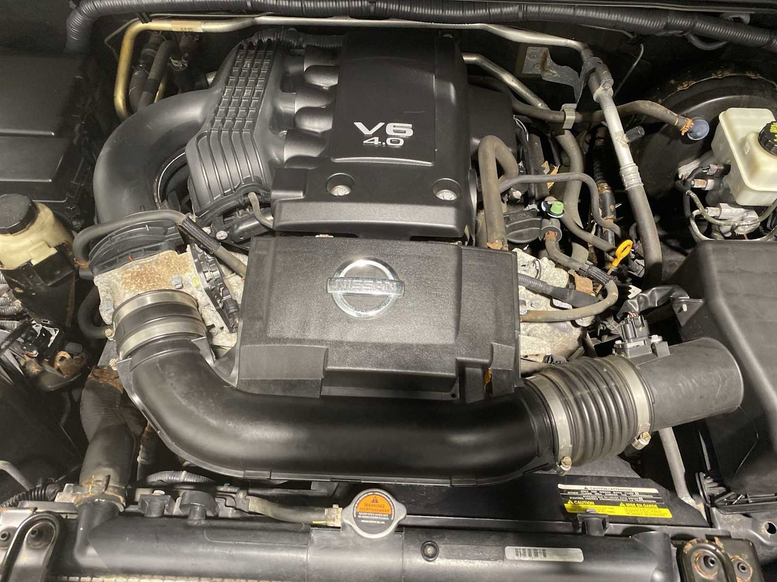 Used 2013 Nissan Frontier SV w/ SV Value Truck Pkg AWD/4WD image 9
