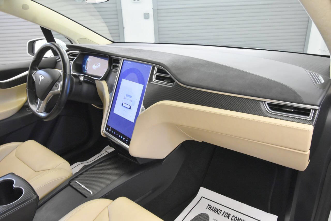 Used 2017 Tesla Model X 75D image 22