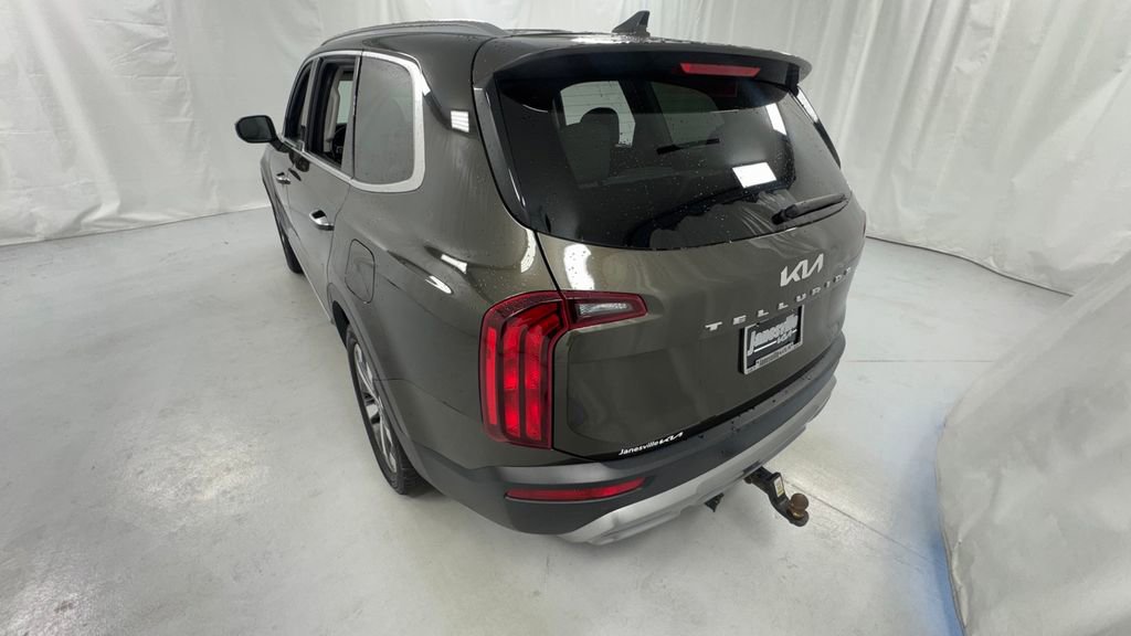 Used 2022 Kia Telluride S FWD image 5