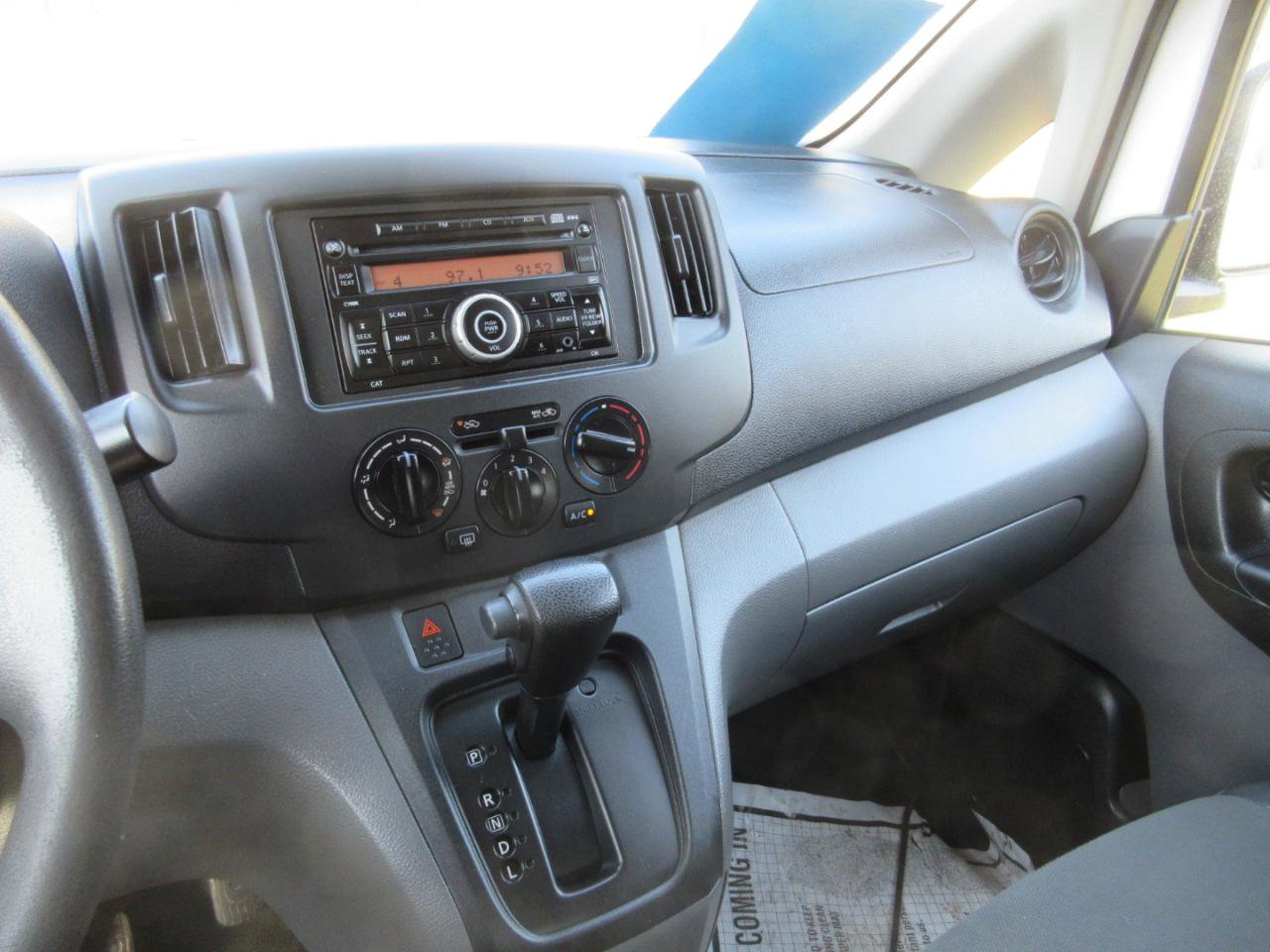 Used 2017 Chevrolet City Express LS image 35