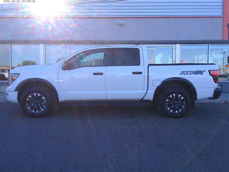 Used 2024 Nissan Titan PRO-4X w/ Pro-4x Convenience Package AWD/4WD image 2