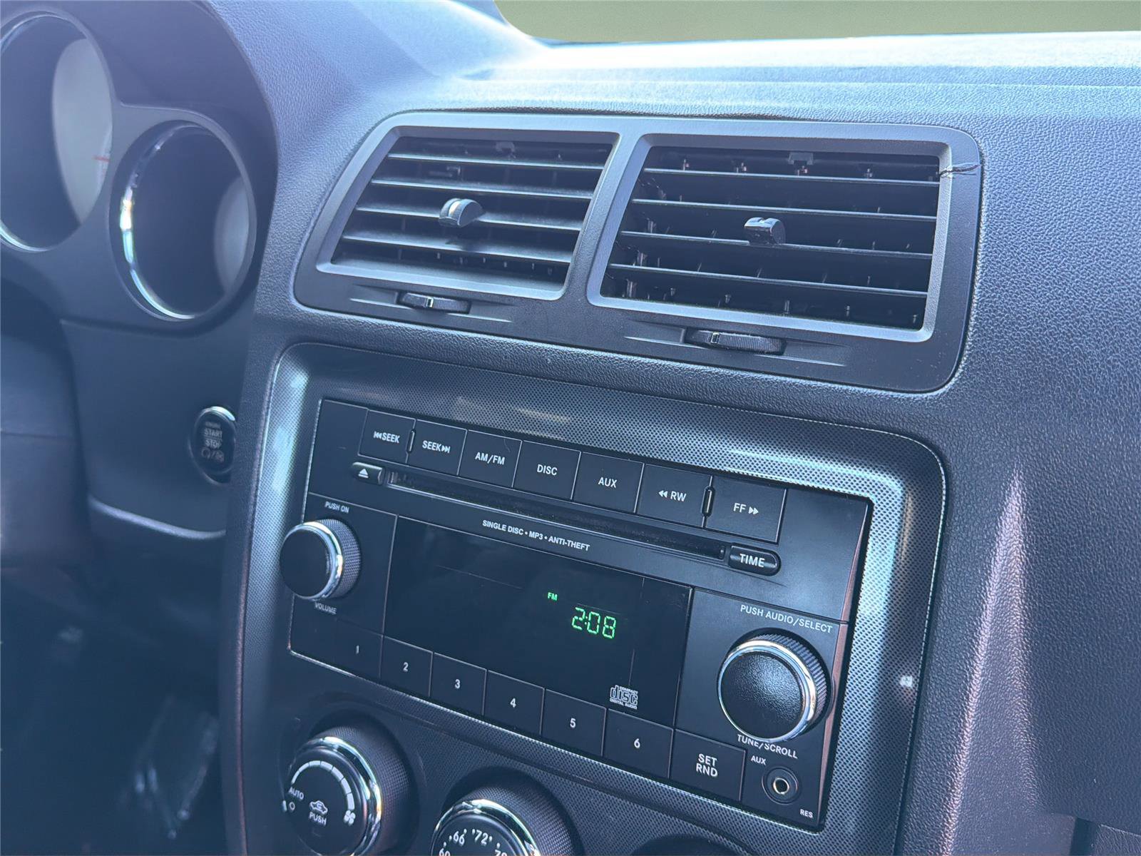 Used 2012 Dodge Challenger SXT RWD image 15