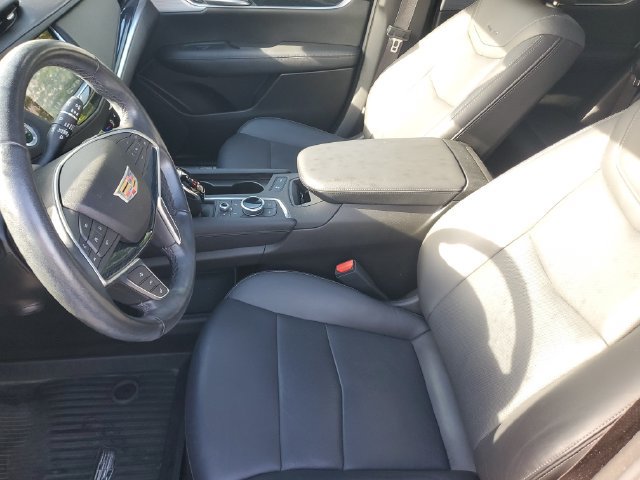 Certified 2024 Cadillac XT5 Premium Luxury w/ LPO, Floor Liner Package AWD/4WD image 12