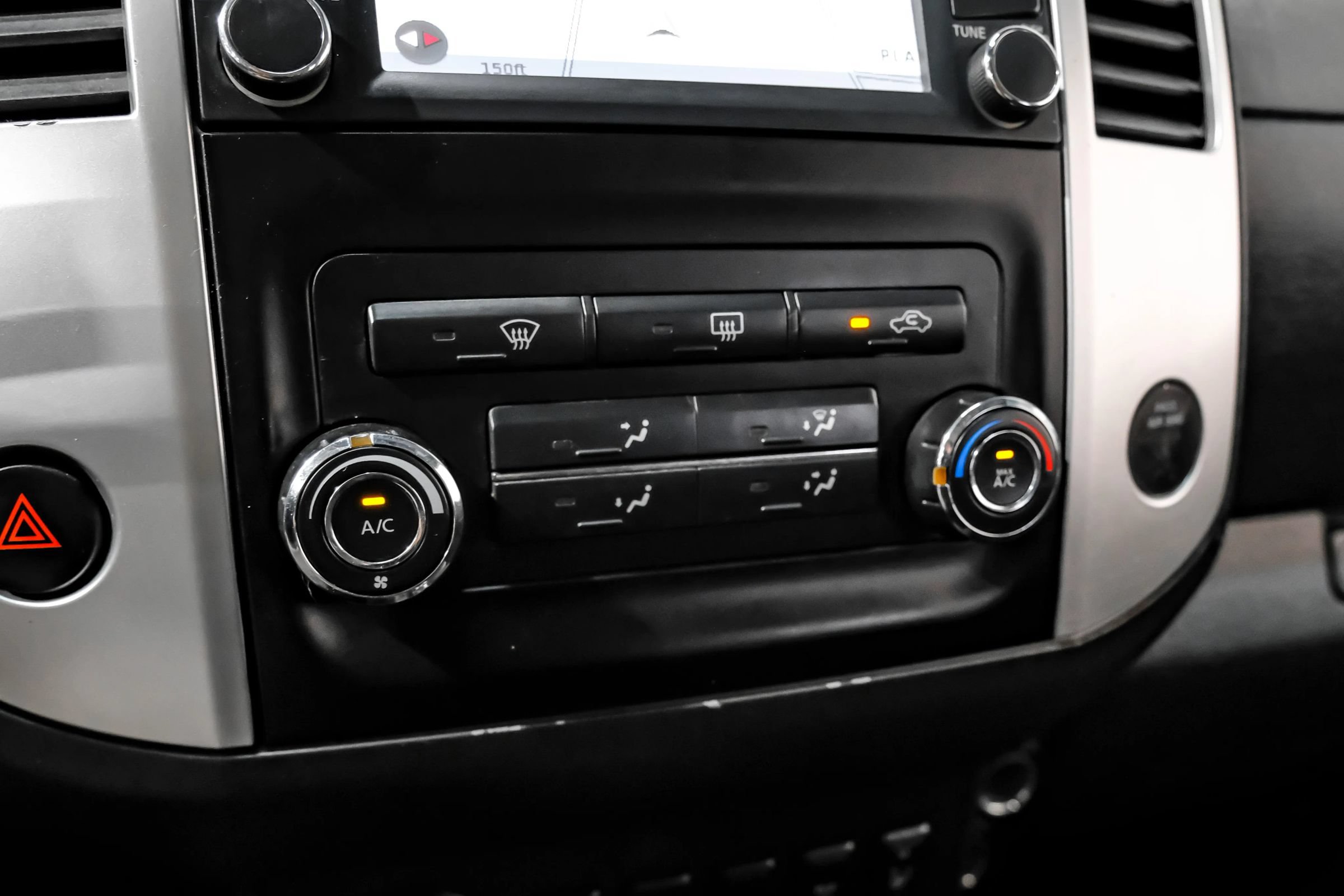 Used 2015 Nissan Xterra PRO-4X AWD/4WD image 21
