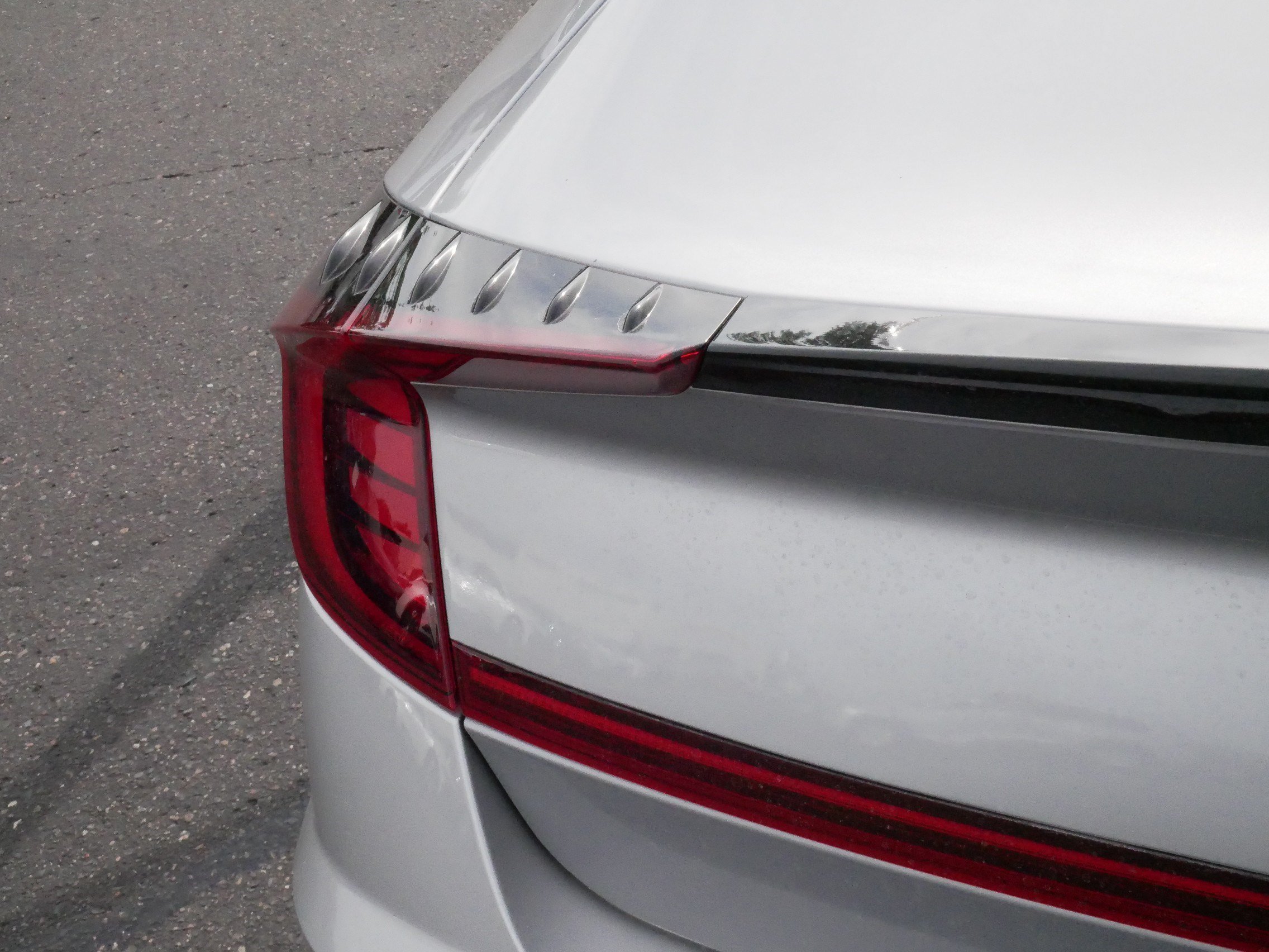 Used 2023 Hyundai Sonata Limited FWD image 16
