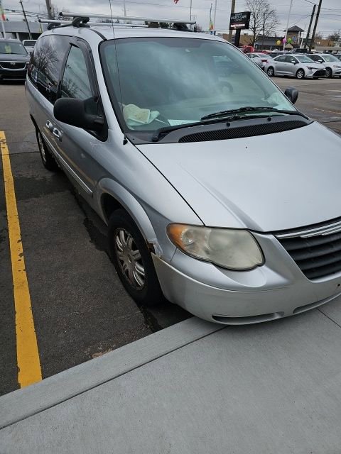 Used 2007 Chrysler Town & Country Touring